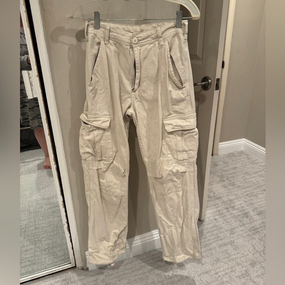 J. Galt khaki cargo pants size small.